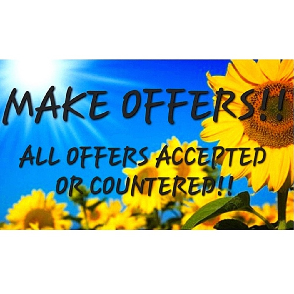 Love the item not the price, make an offer! 😊